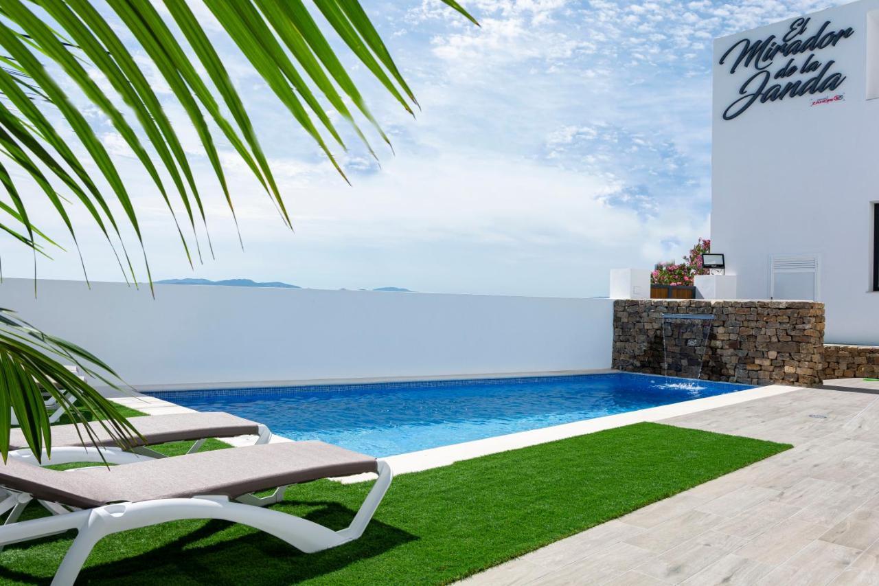Apartamentos El Mirador De La Janda بينالوب كاساس فِييخاس المظهر الخارجي الصورة